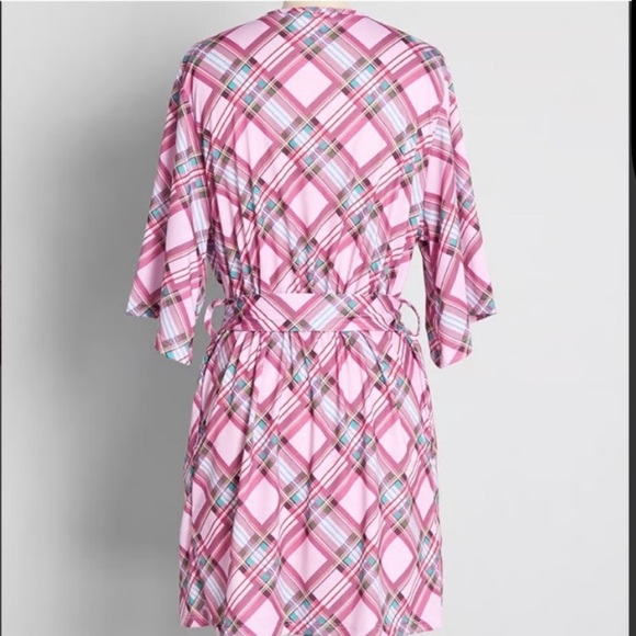 NWT Modcloth Lively Lounging Pink Plaid Robe - Picture 2 of 10